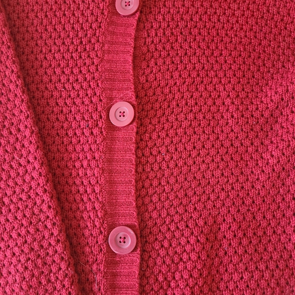 Red Basic Editions Cardigan Size XL - Picture 2 of 3